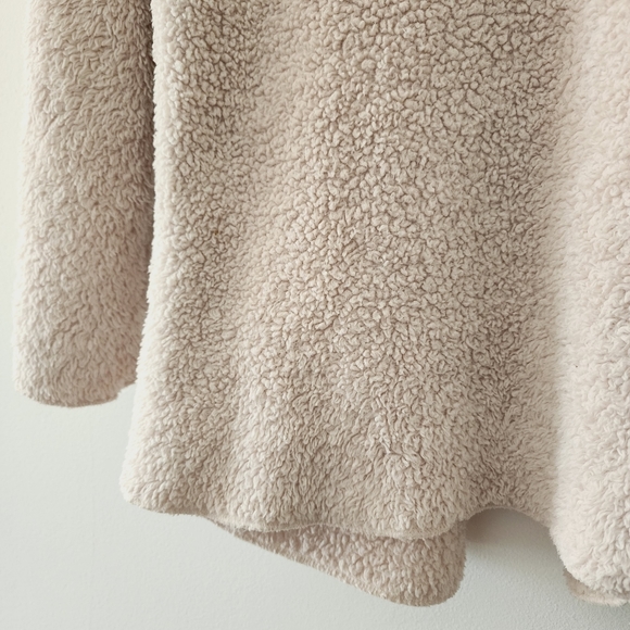 F21 | Cream Colored Open Front Teddy Sweater with Pockets & Hood - Picture 4 of 5